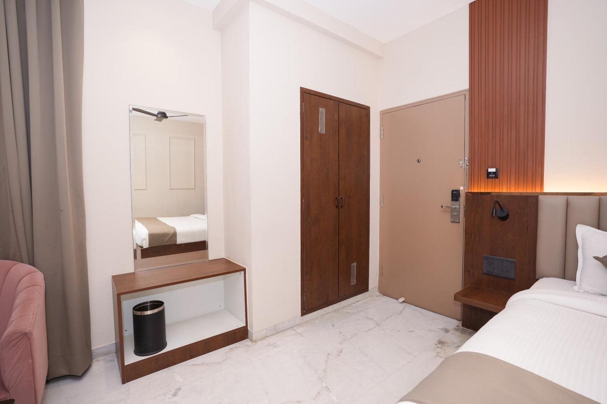 Hotel Vaishnavi Residency Bengaluru Zewnętrze zdjęcie